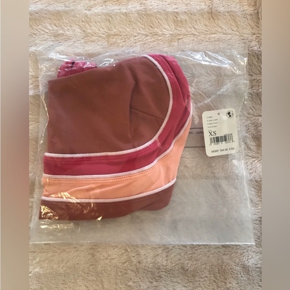 Free People FP Movement Colorblock In It To Win It Sport Bra Size XS Pink Combo - Picture 5 of 7